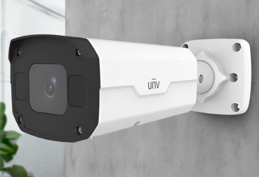 Uniview 2MP Light Hunter Bullet IP Camera, Premier Protection, Wdr, Low Cost Full Cable, PoE, Electrical Interfaces, Motorized VF 2.7–13.5mm, 50m IR, SD Slot, Bracket IPC2322SB-DZK-I0